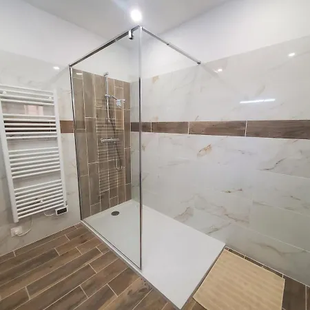 Διαμέρισμα Elegant T3 Renove - Charme, Confort Et A Pied - Equipe ! *